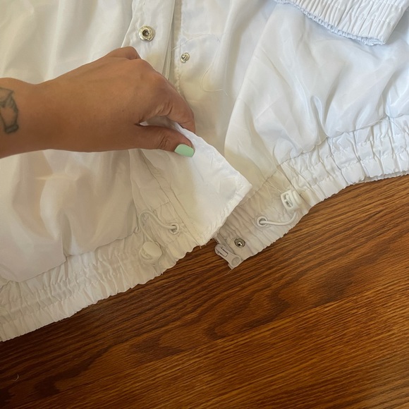 Fashion Nova Windbreaker - Picture 3 of 6